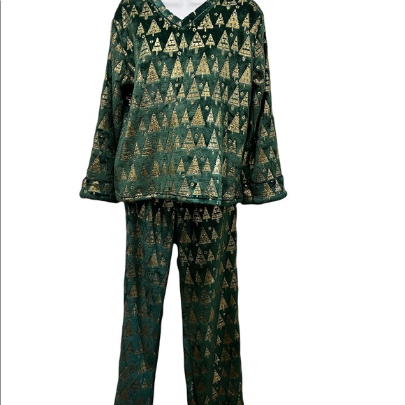 SOFT AND COZY CHRISTMAS TREE PAJAMAS  XS/S - Picture 2 of 16